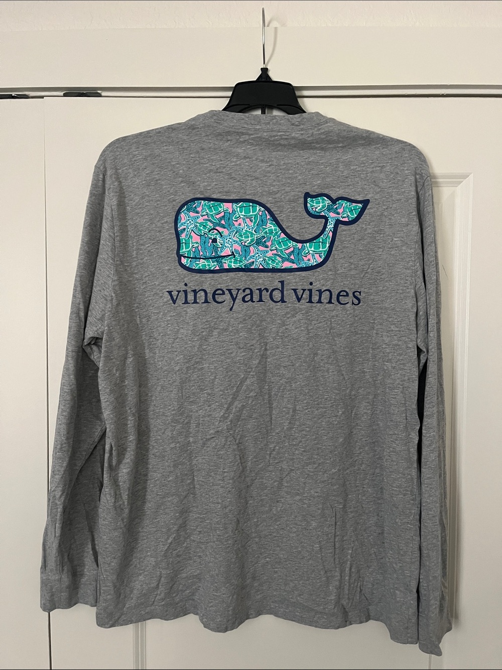 Vineyard Vines Gray Long-Sleeve Pocket Tee with Whale Logo